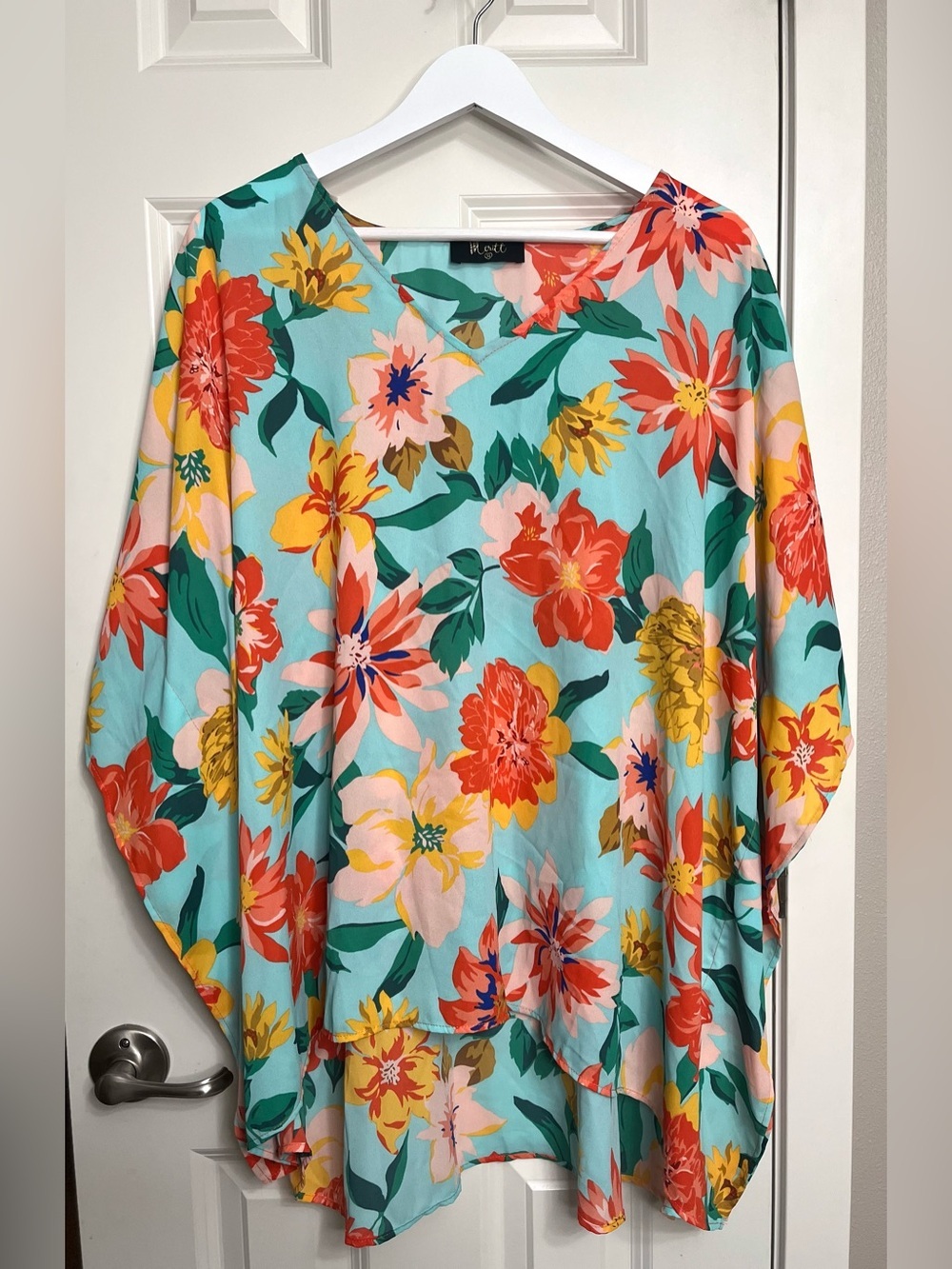 Meritt Floral Tunic Blouse NWOT